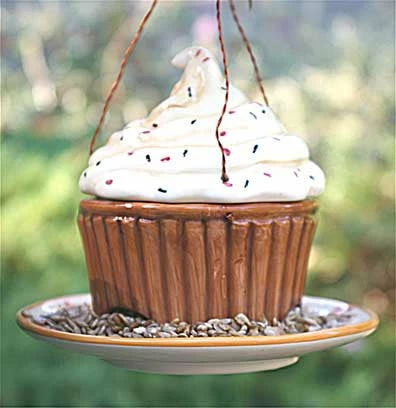 Popular Ceramic Cupcake Bird Feeder 3 Popular Ceramic Cupcake Bird Feeder